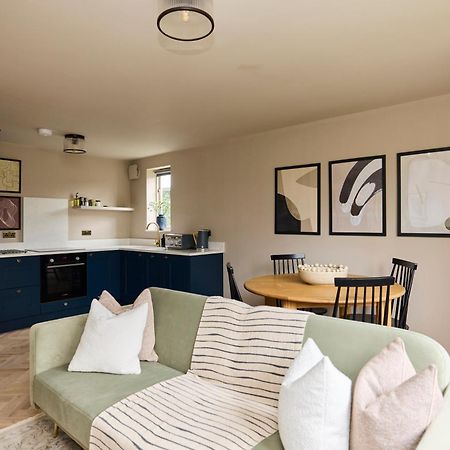 The Twickenham Wonder - Lovely 1Bdr Flat With Parking Dış mekan fotoğraf