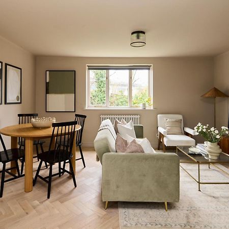The Twickenham Wonder - Lovely 1Bdr Flat With Parking Dış mekan fotoğraf